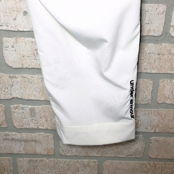 UNDER ARMOUR Golf Performance Capris White… - Picture 4 of 11